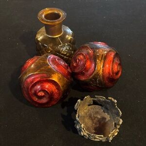 Decorative Red and Brown Swirl Orbs with Vase (Lot of 4)